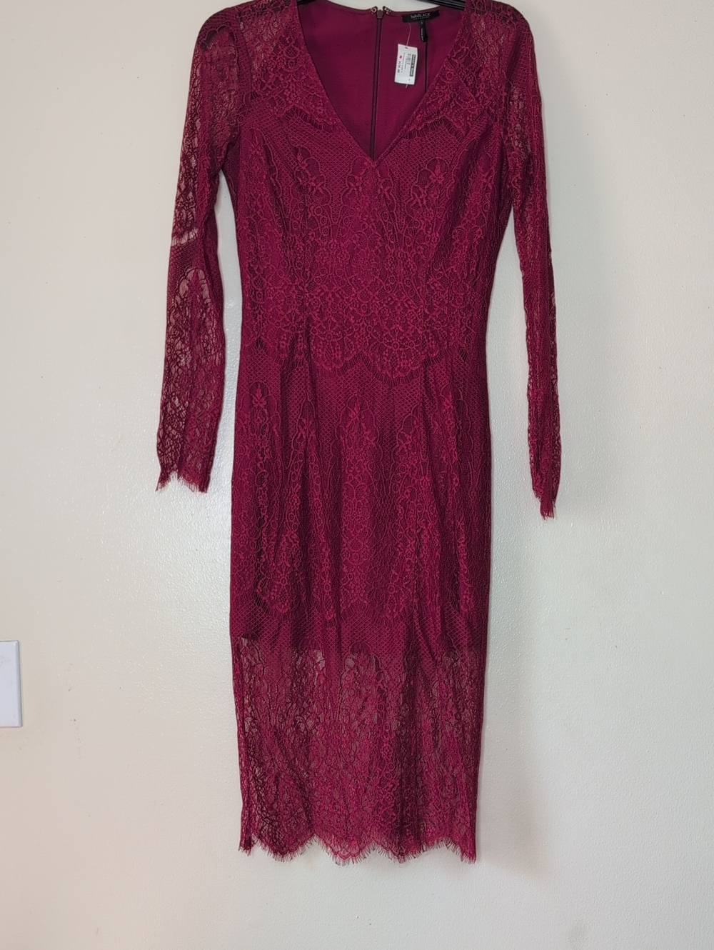 Bobi Black Cranberry Long Sleeve Lace Sheath Dress in Wine V neckline S NWT $174